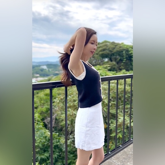 Abercrombie Mara sweater vests NWT sz S black & white / black / white / beige - Picture 3 of 13